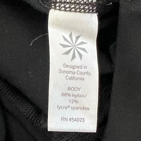 Athleta Mind Over Mat Capri Black Sz: S - Picture 15 of 16